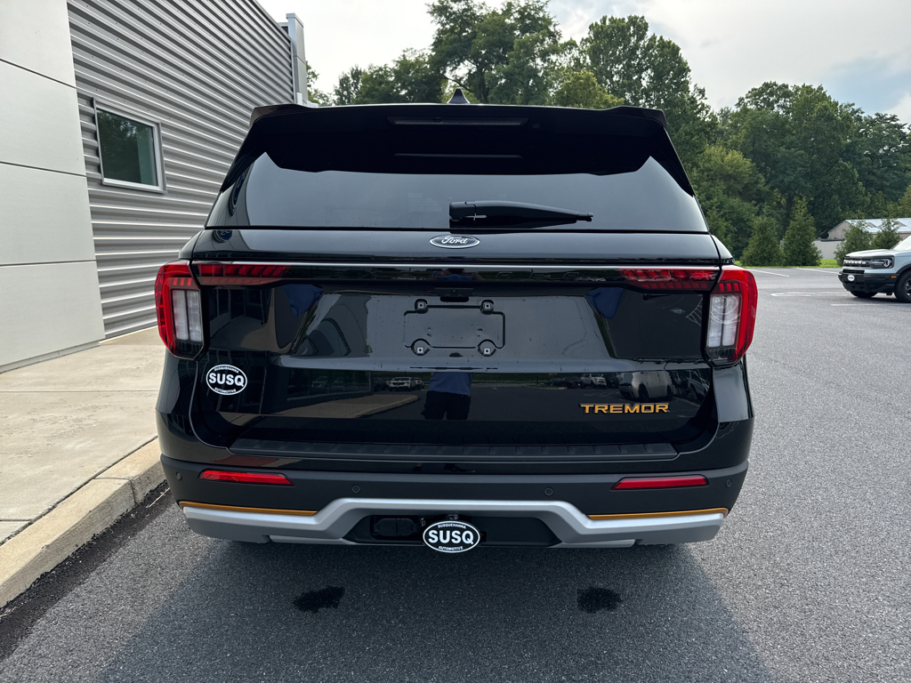 New 2026 Agate Black Metallic Ford Tremor image 9