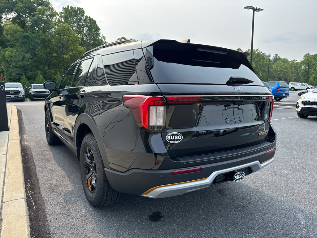 New 2026 Agate Black Metallic Ford Tremor image 17