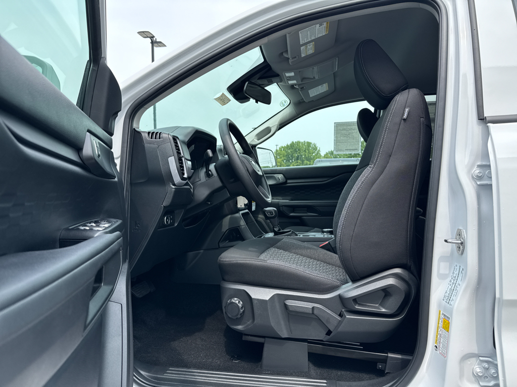 New 2026 Oxford White Ford XL image 5