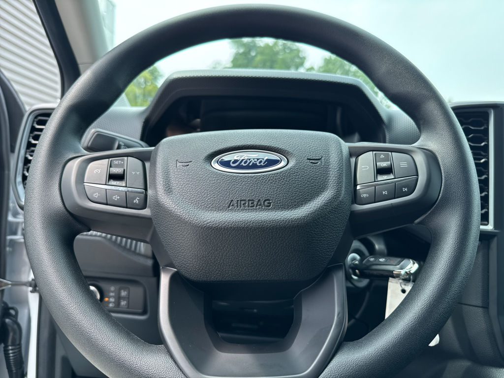 New 2026 Oxford White Ford XL image 18