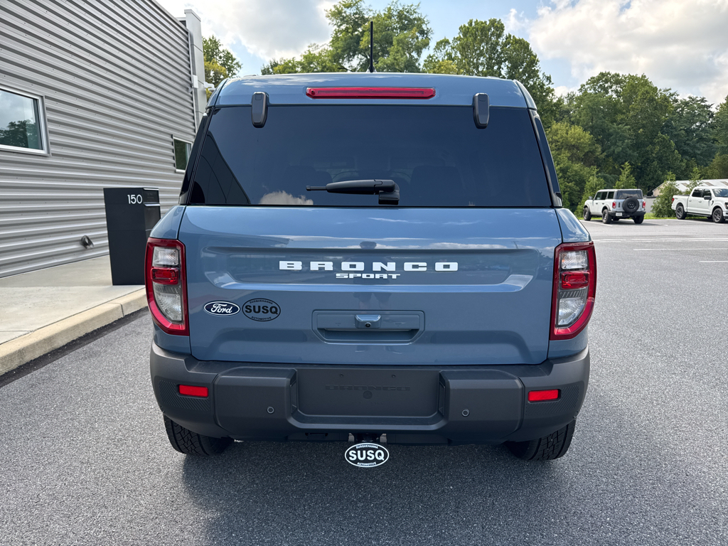 New 2026 Azure Gray Metallic Ford Big Bend image 8