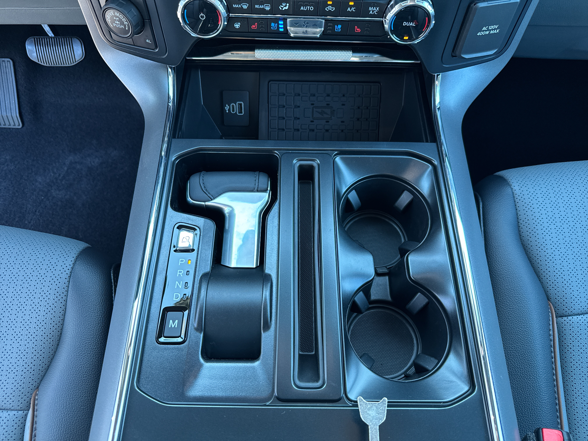 New 2026 Agate Black Metallic Ford Lariat image 21