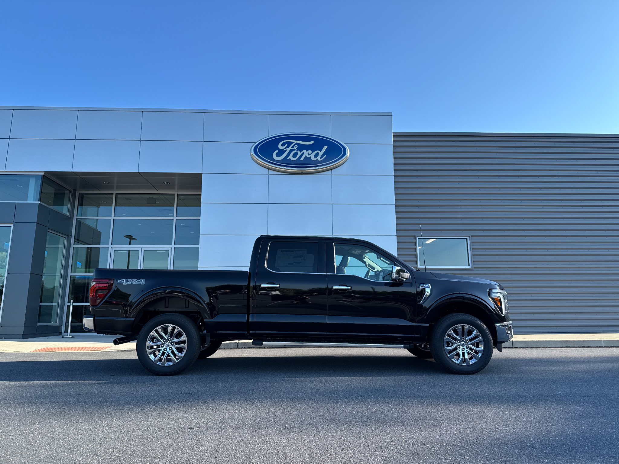 New 2026 Agate Black Metallic Ford Lariat image 2