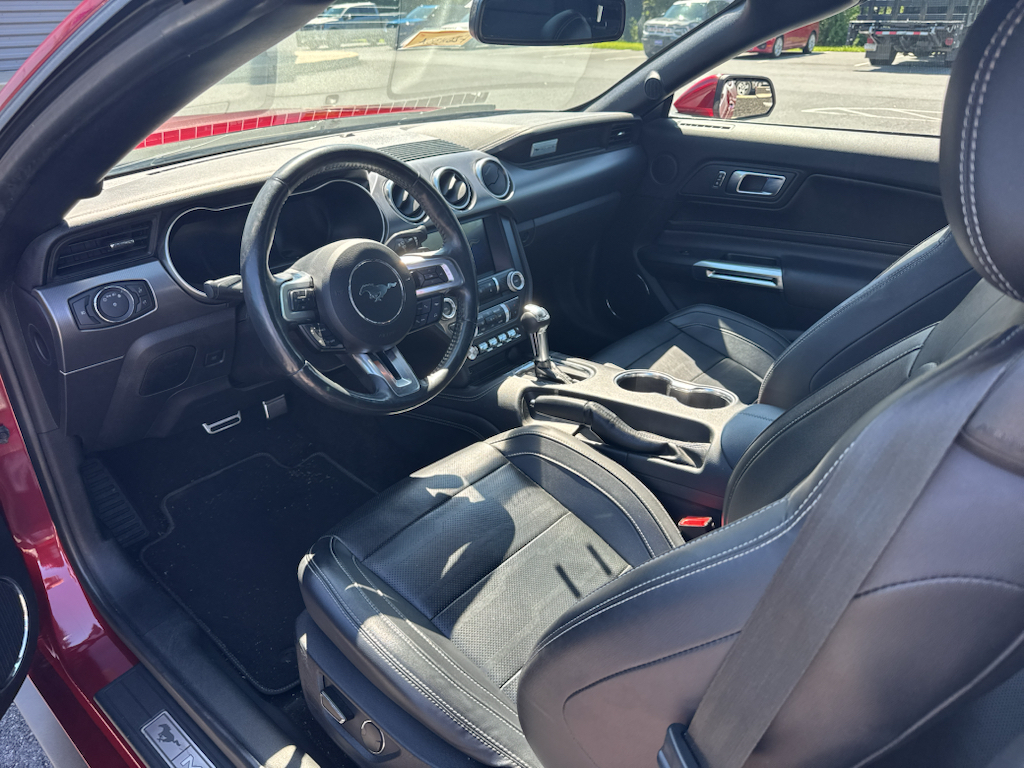 Used 2018 Ruby Red Metallic Tinted Clearcoat Ford GT Premium image 4