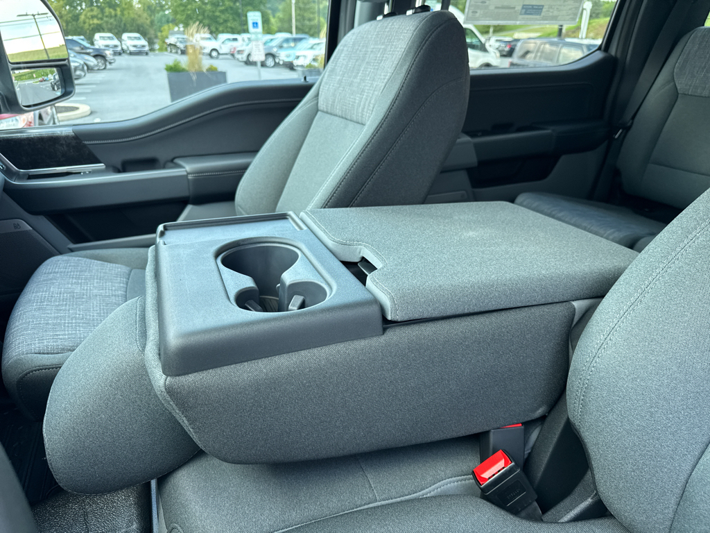New 2026 Avalanche Ford XLT image 6
