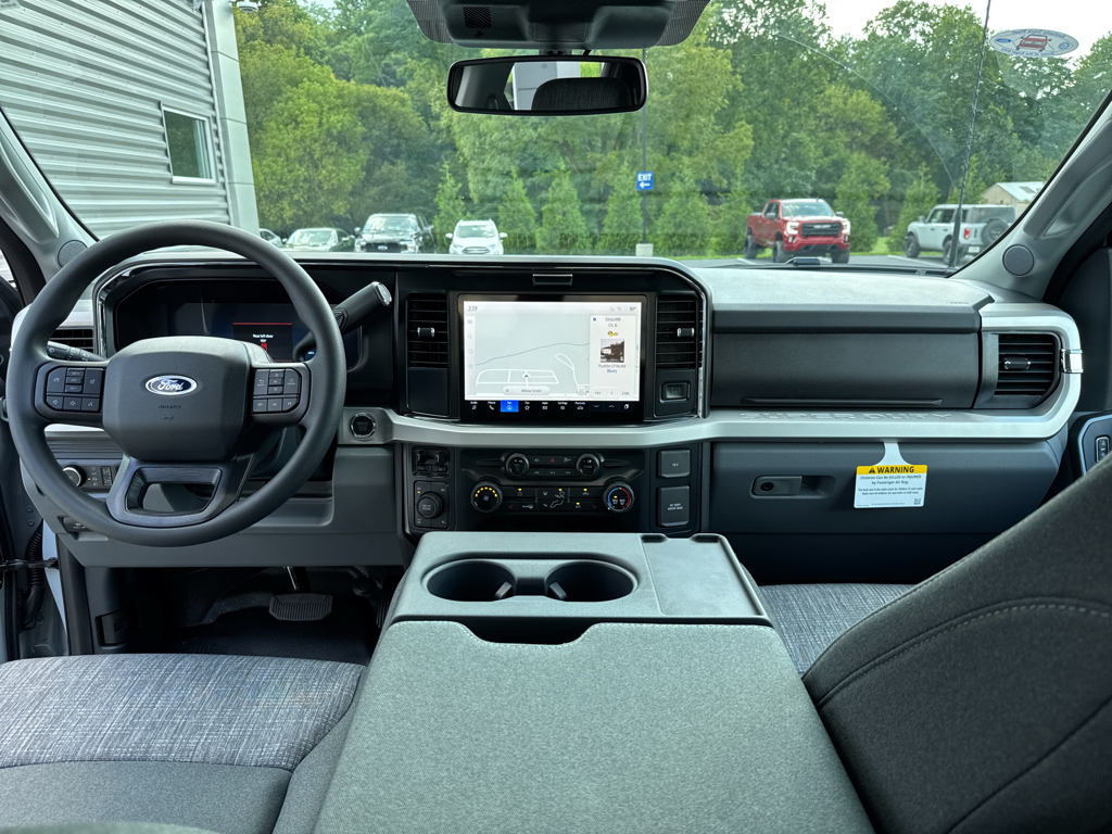 New 2026 Avalanche Ford XLT image 3