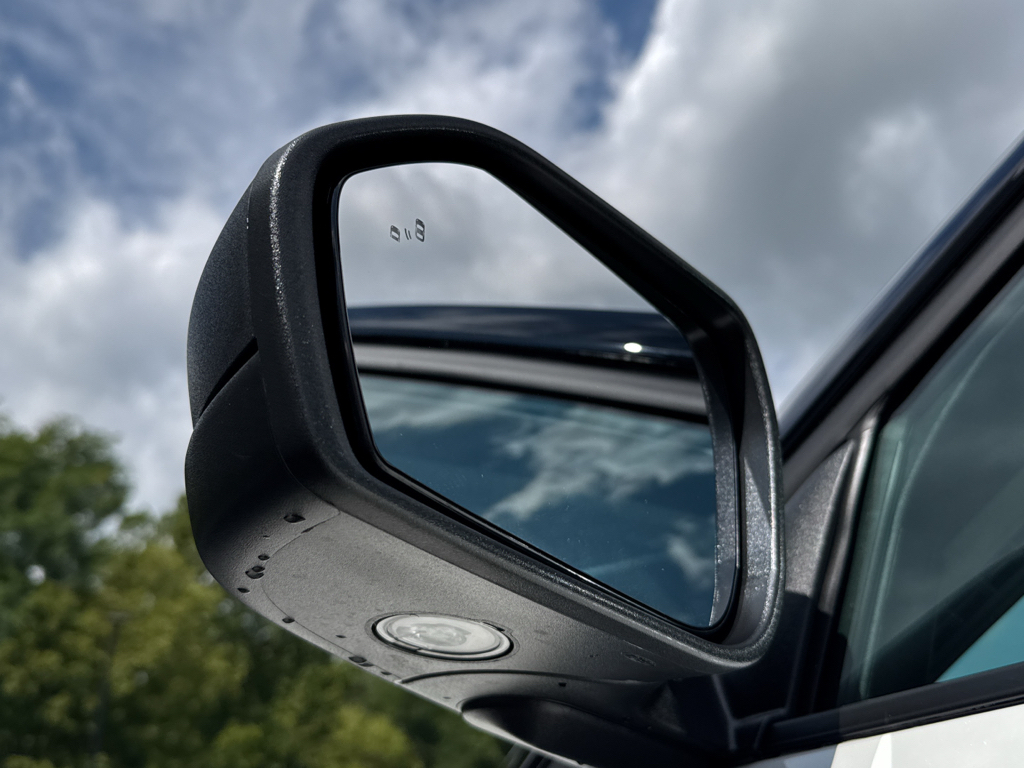 New 2026 Star White Met Tri-coat Ford Active image 23