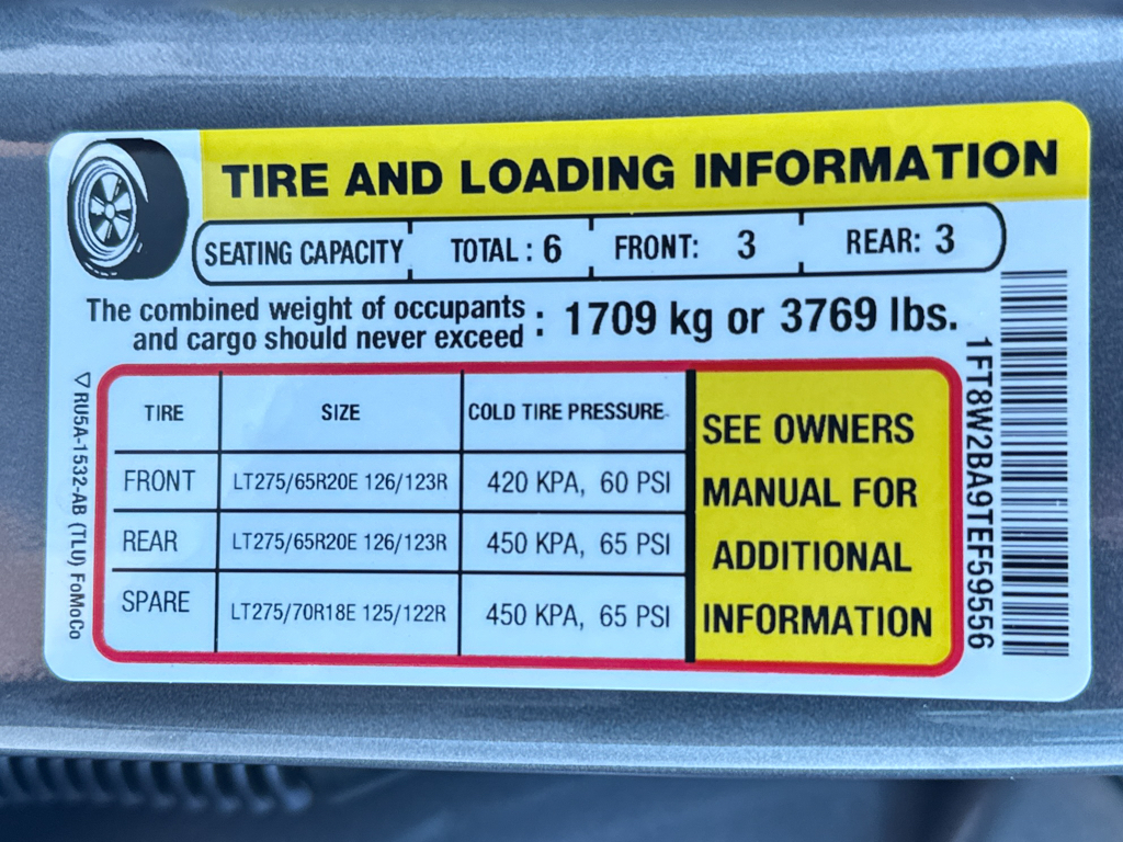 New 2026 Carbonized Gray Metallic Ford XLT image 30