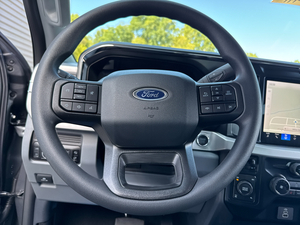 New 2026 Carbonized Gray Metallic Ford XLT image 21