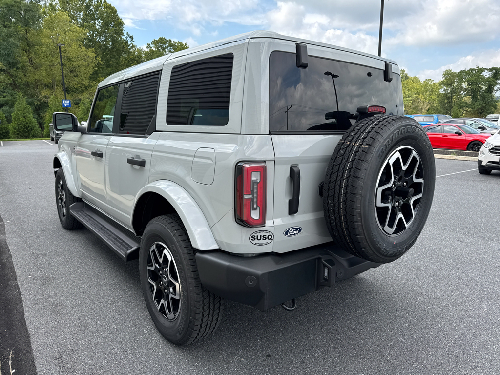 New 2026 Avalanche Gray Ford Outer Banks image 16