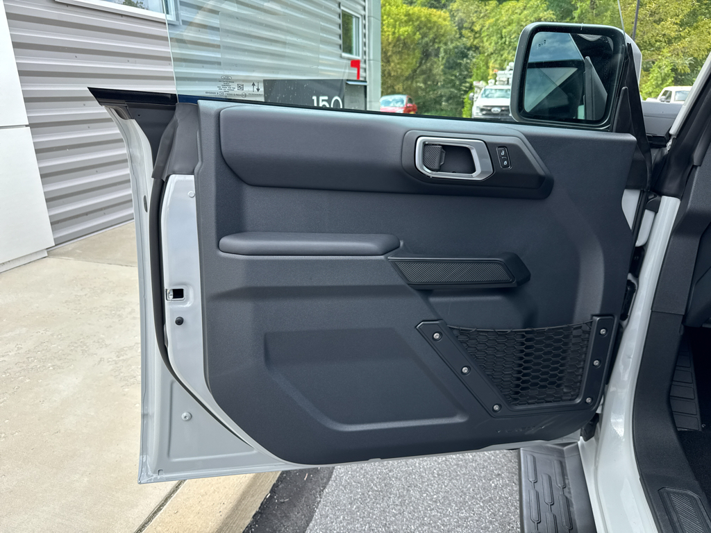 New 2026 Avalanche Gray Ford Outer Banks image 25