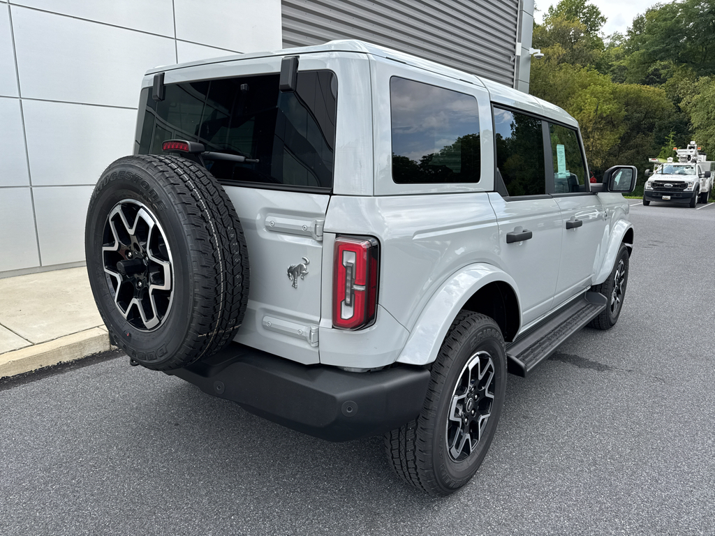 New 2026 Avalanche Gray Ford Outer Banks image 17
