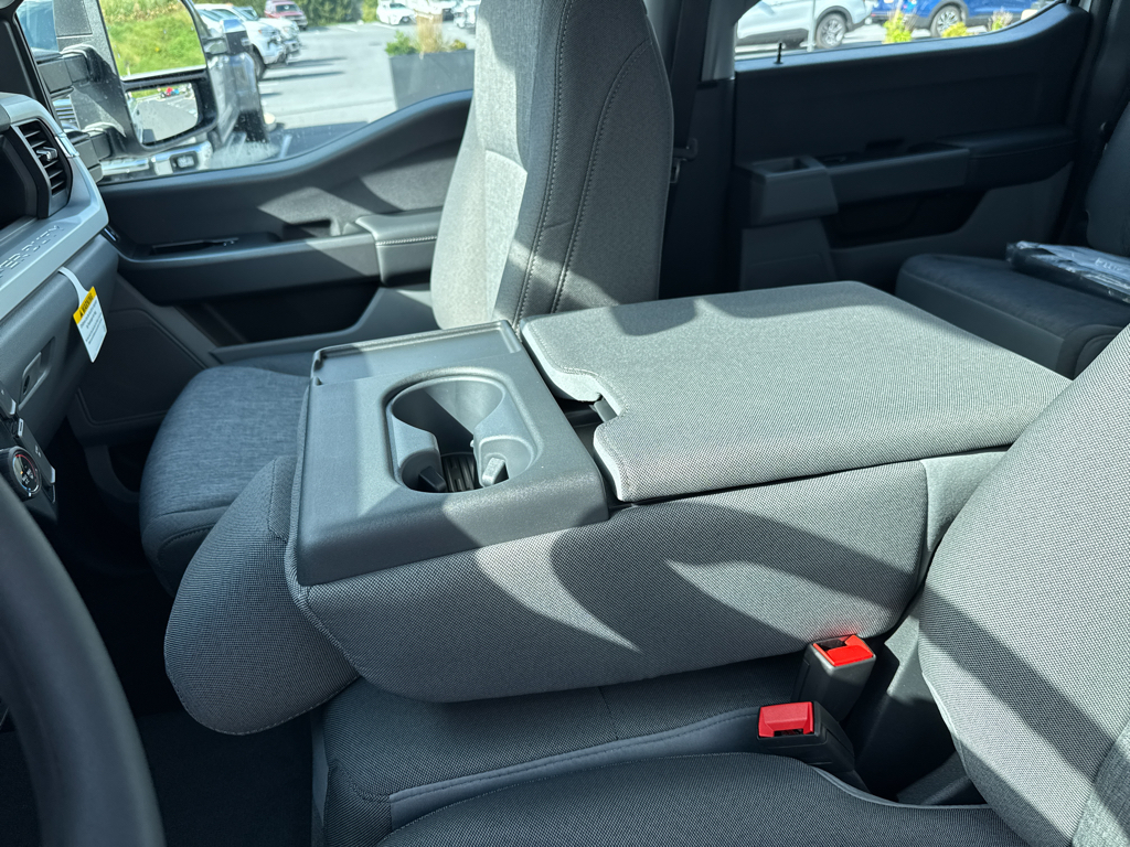 New 2026 Oxford White Ford XL image 6