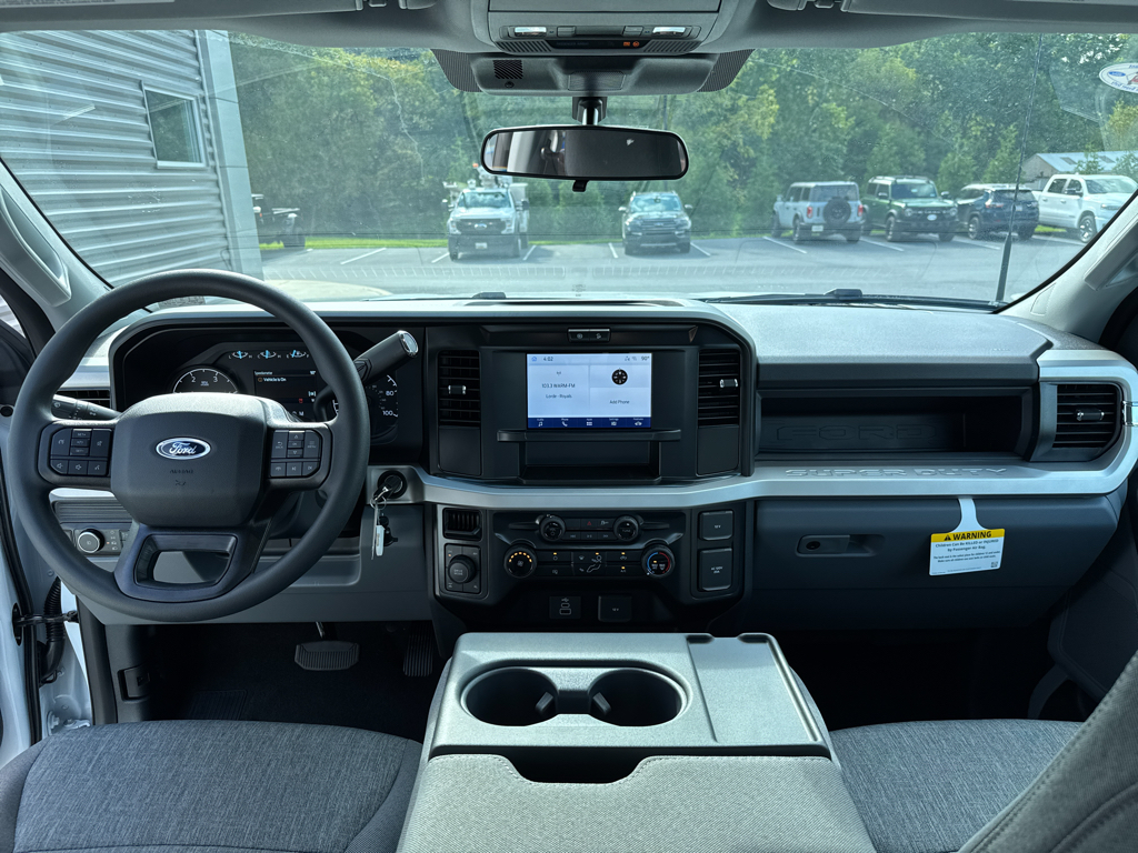 New 2026 Oxford White Ford XL image 3