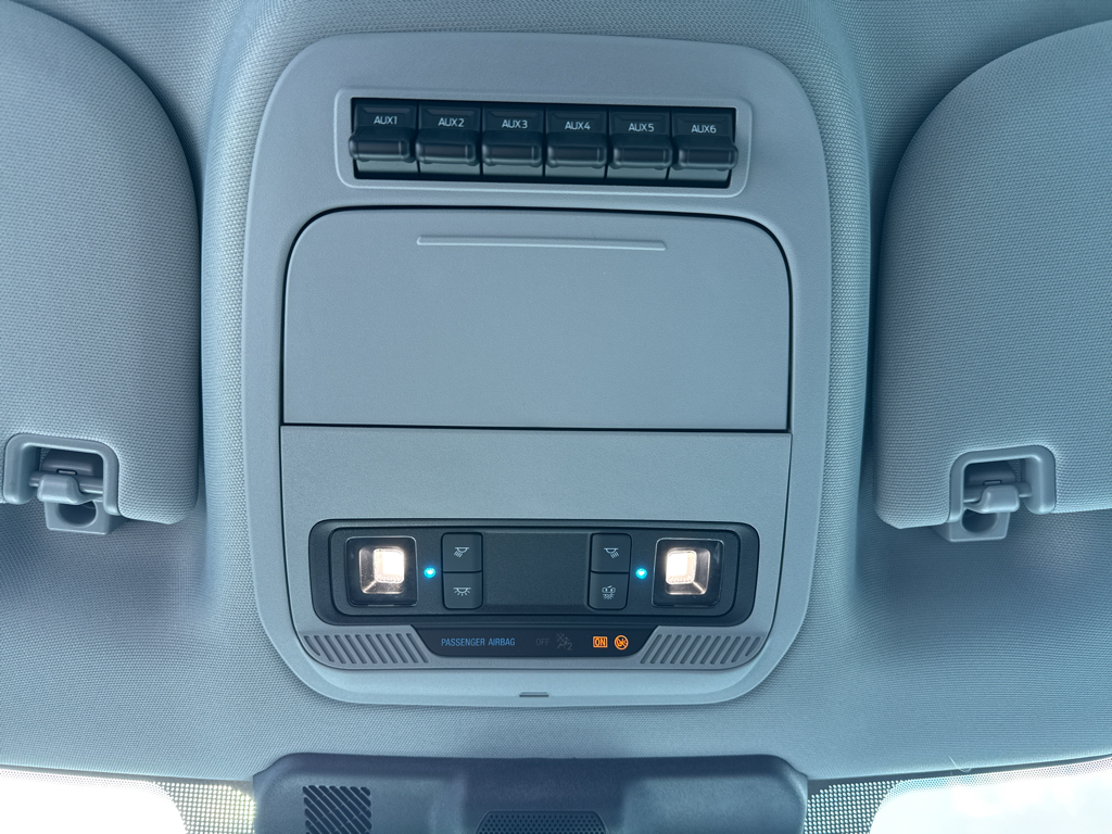 New 2026 Oxford White Ford XL image 27