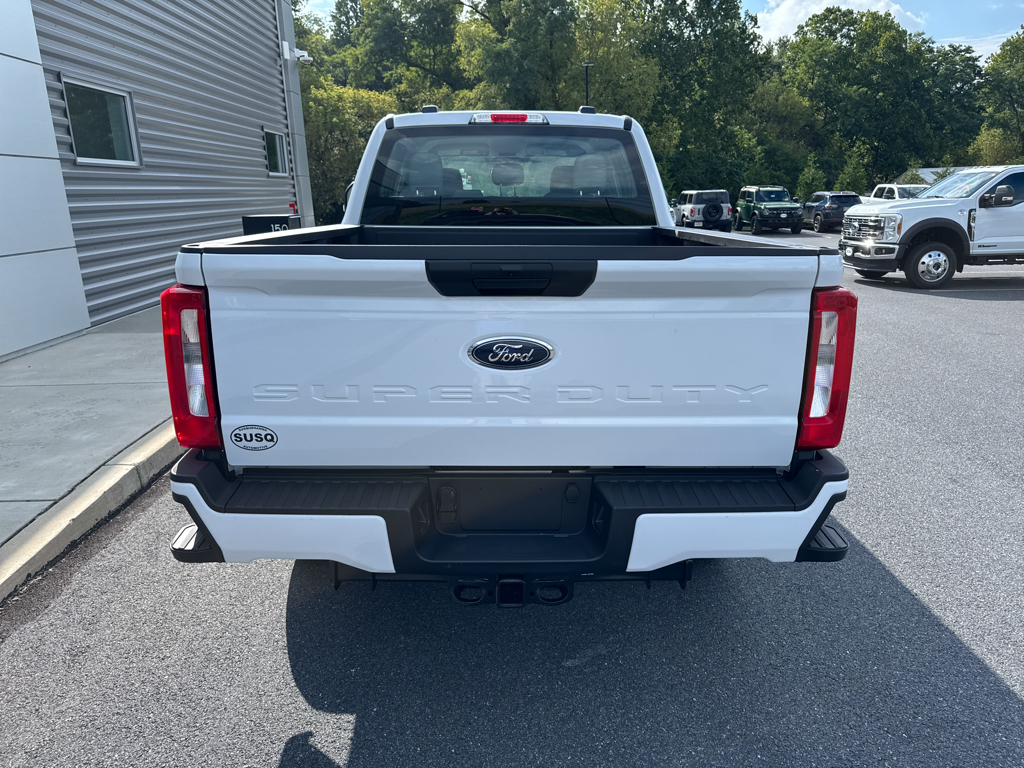 New 2026 Oxford White Ford XL image 12