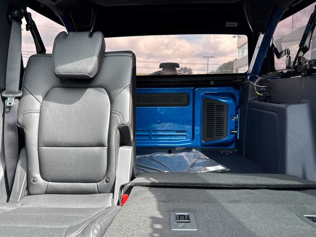 New 2026 Velocity Blue Metallic Ford Badlands image 8