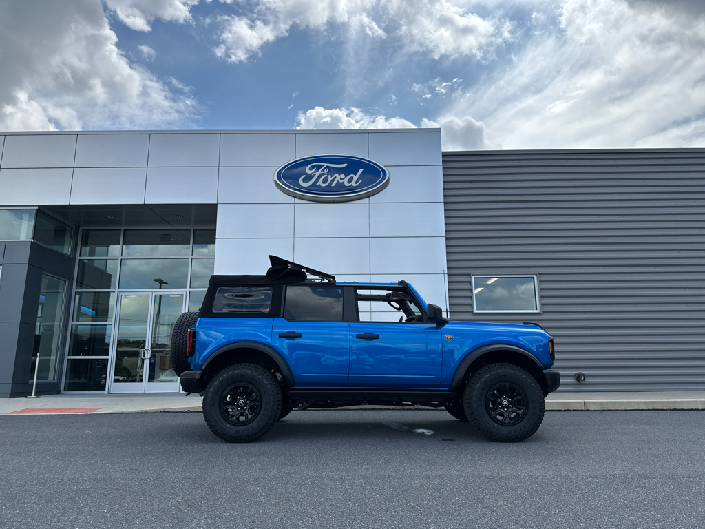 New 2026 Velocity Blue Metallic Ford Badlands image 12