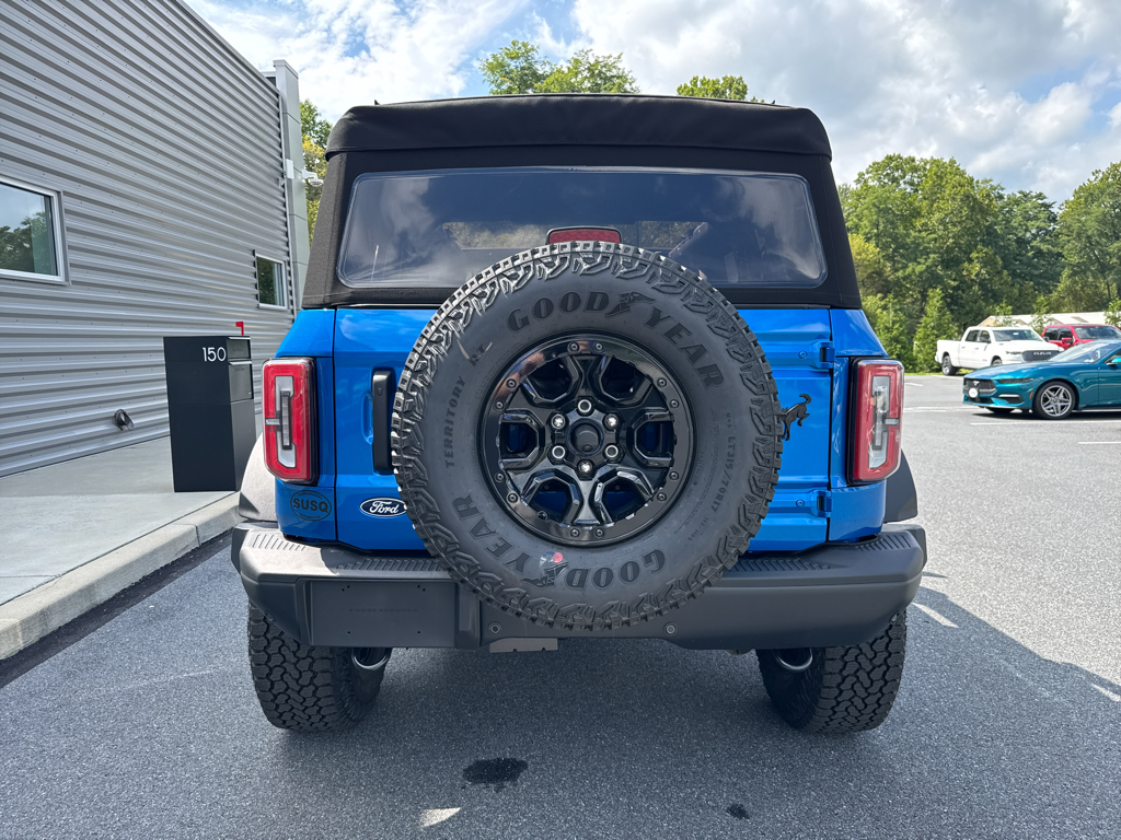 New 2026 Velocity Blue Metallic Ford Badlands image 11