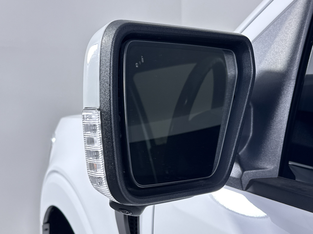 Used 2022 Oxford White Ford LARIAT image 27