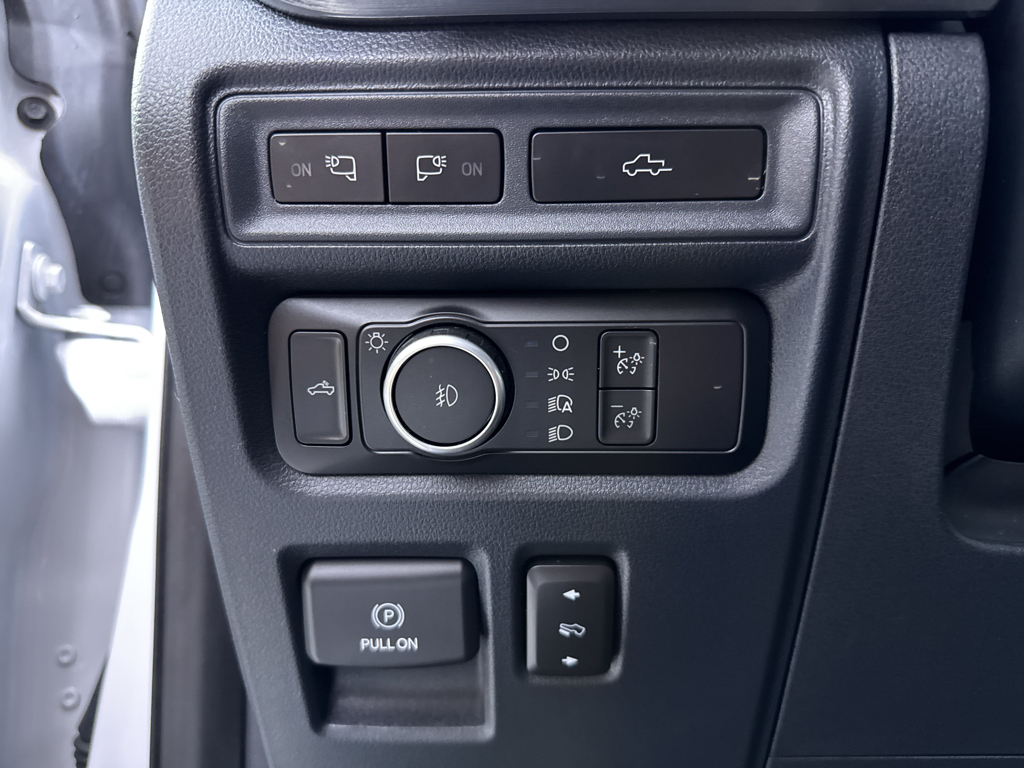 Used 2022 Oxford White Ford LARIAT image 30