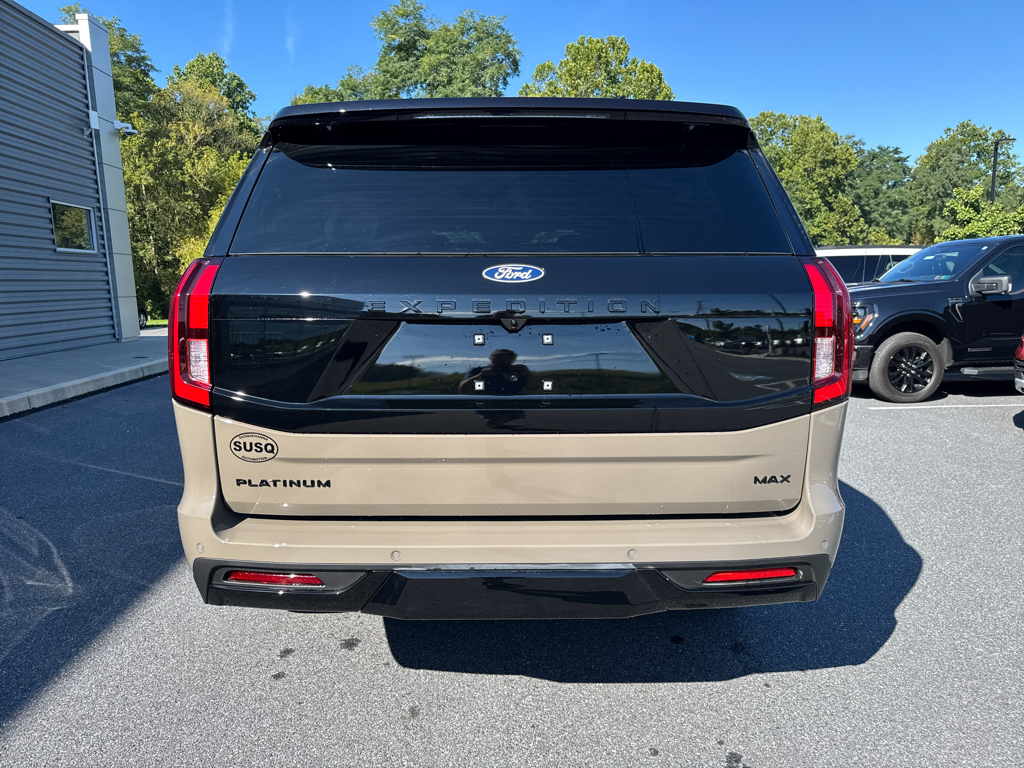 New 2027 Marsh Gray Ford Platinum image 11