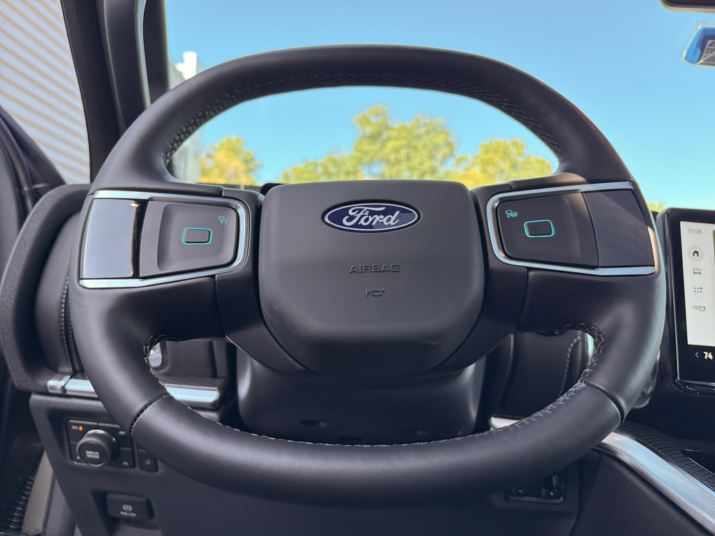 New 2027 Marsh Gray Ford Platinum image 22