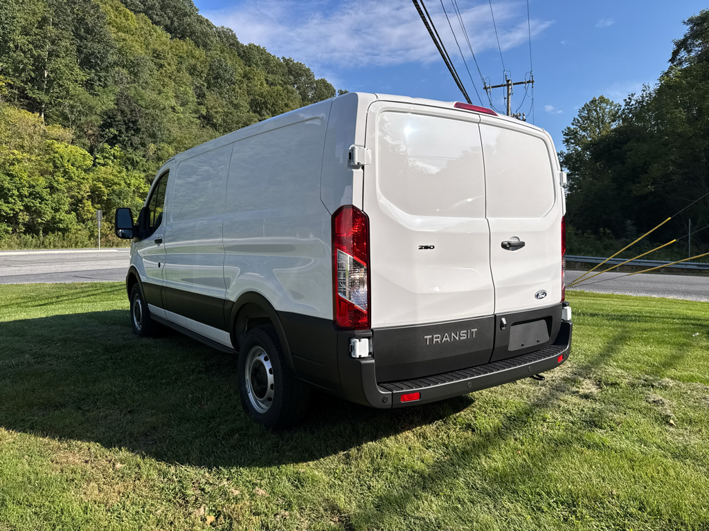 New 2027 Oxford White Ford Base image 19