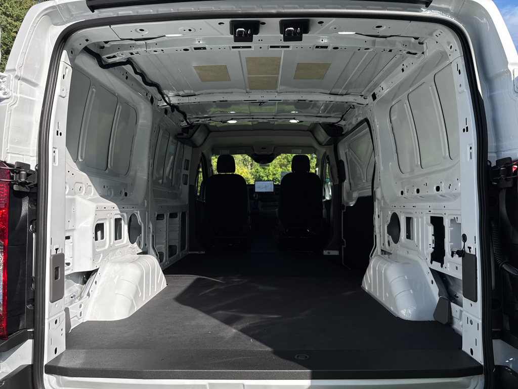 New 2027 Oxford White Ford Base image 10