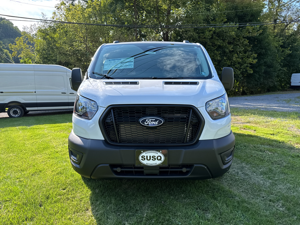 New 2027 Oxford White Ford Base image 2