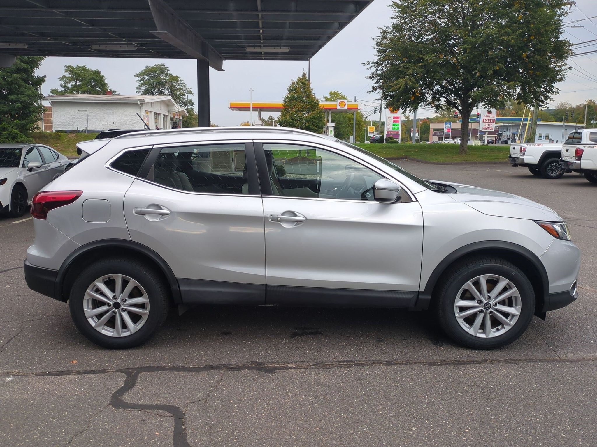 Used 2019 Nissan Rogue Sport SV with VIN JN1BJ1CR9KW353054 for sale in Manchester, CT