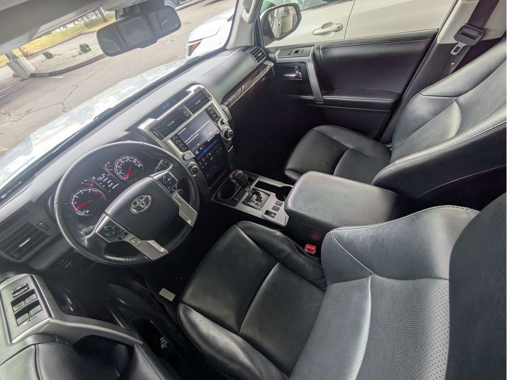 2024 Toyota 4Runner Limited - Photo 12