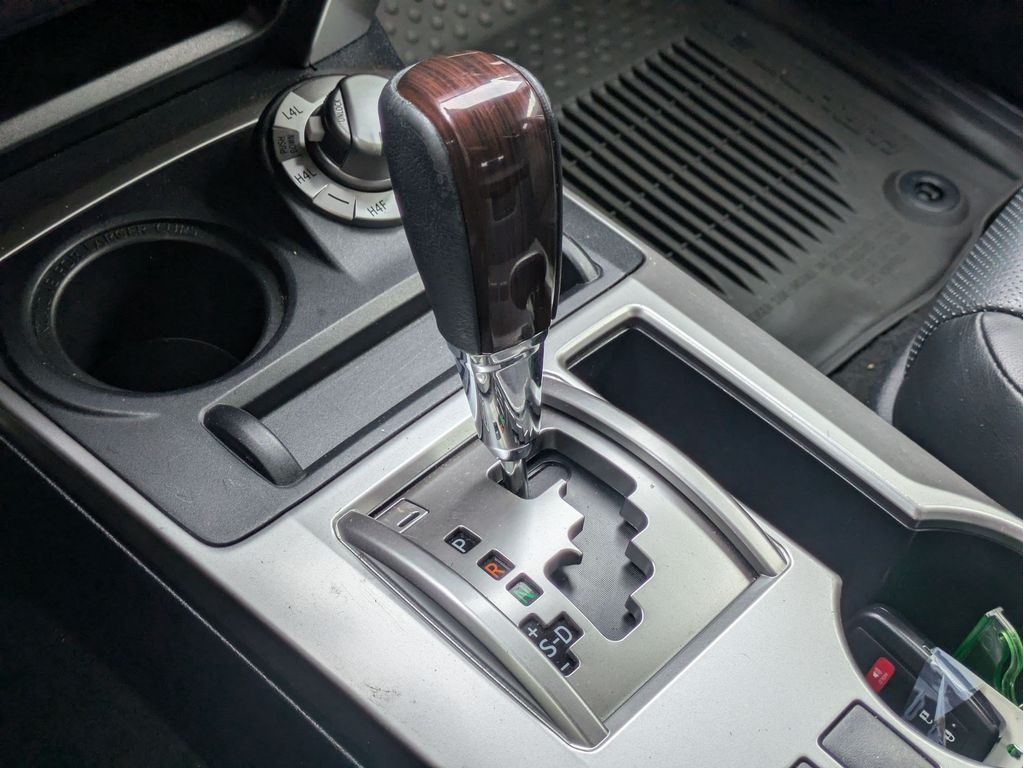 2024 Toyota 4Runner Limited - Photo 13