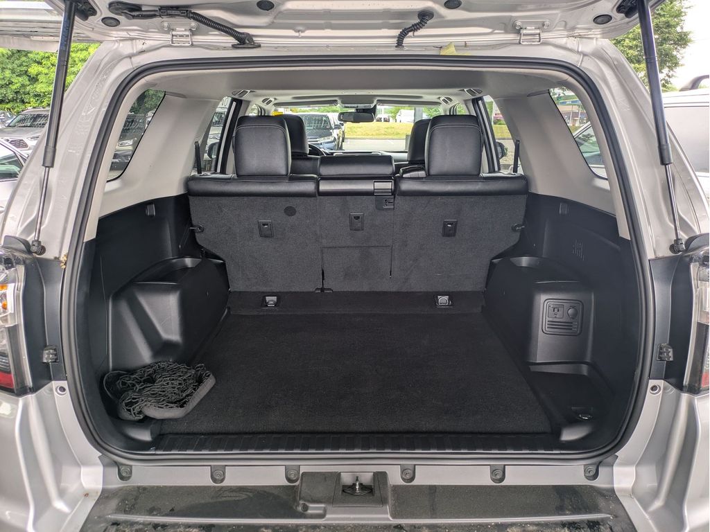 2024 Toyota 4Runner Limited - Photo 17
