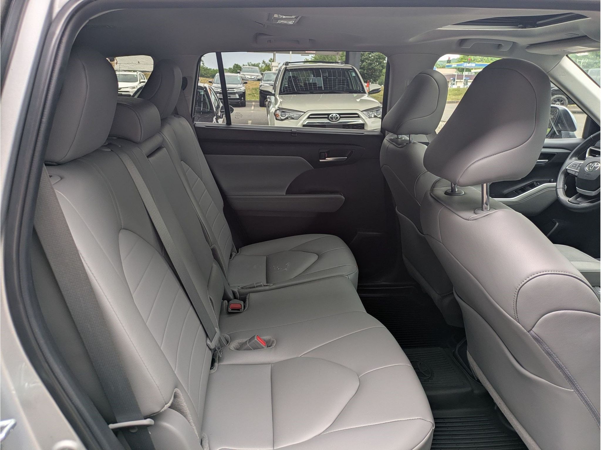 Used 2024 Toyota Highlander SUV
