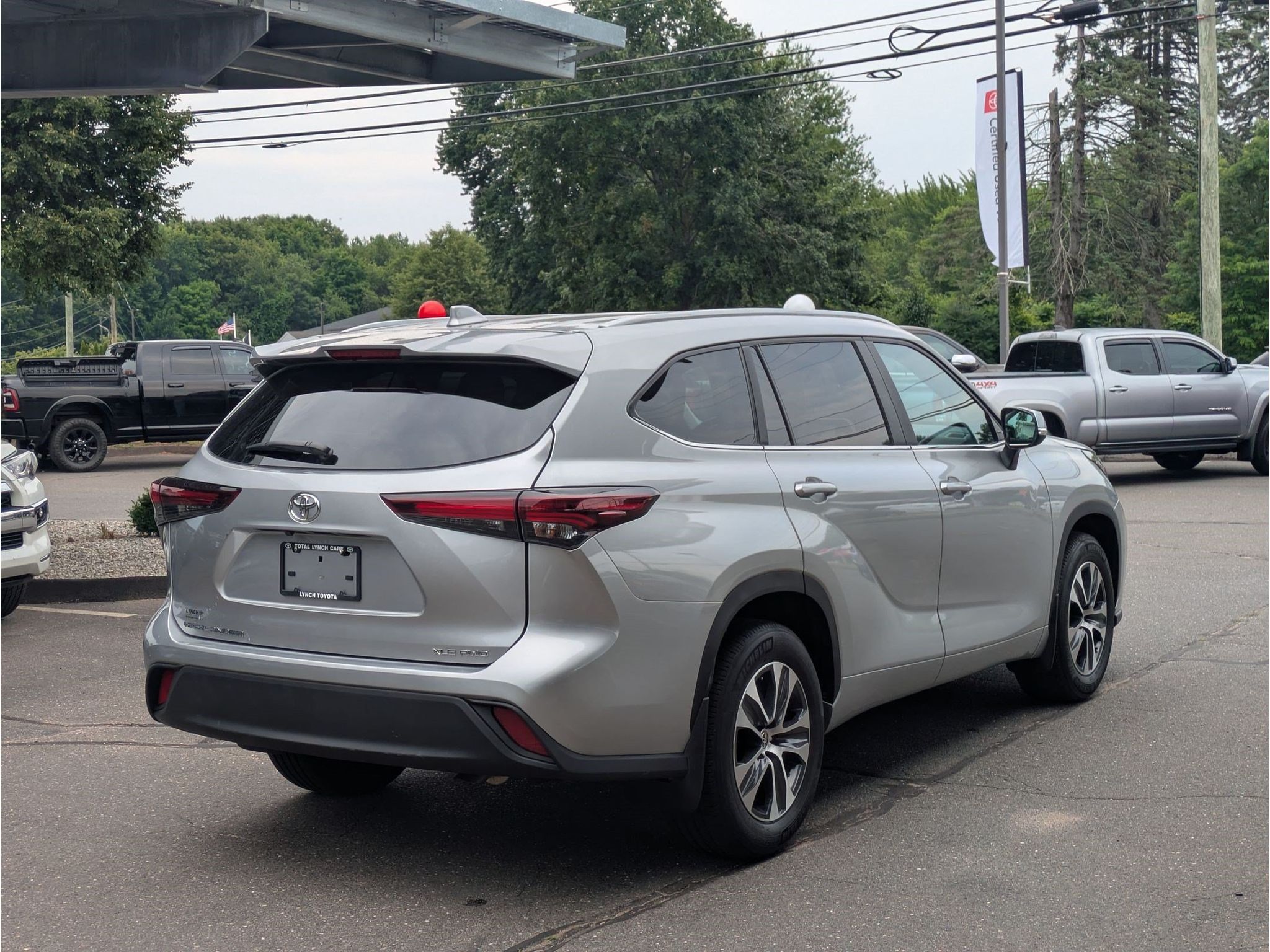 Used 2024 Toyota Highlander SUV