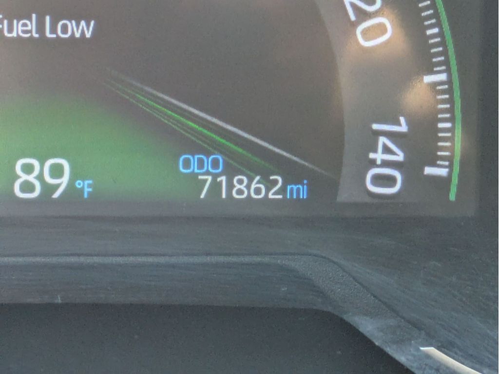 2021 Toyota RAV4 XSE - Photo 26