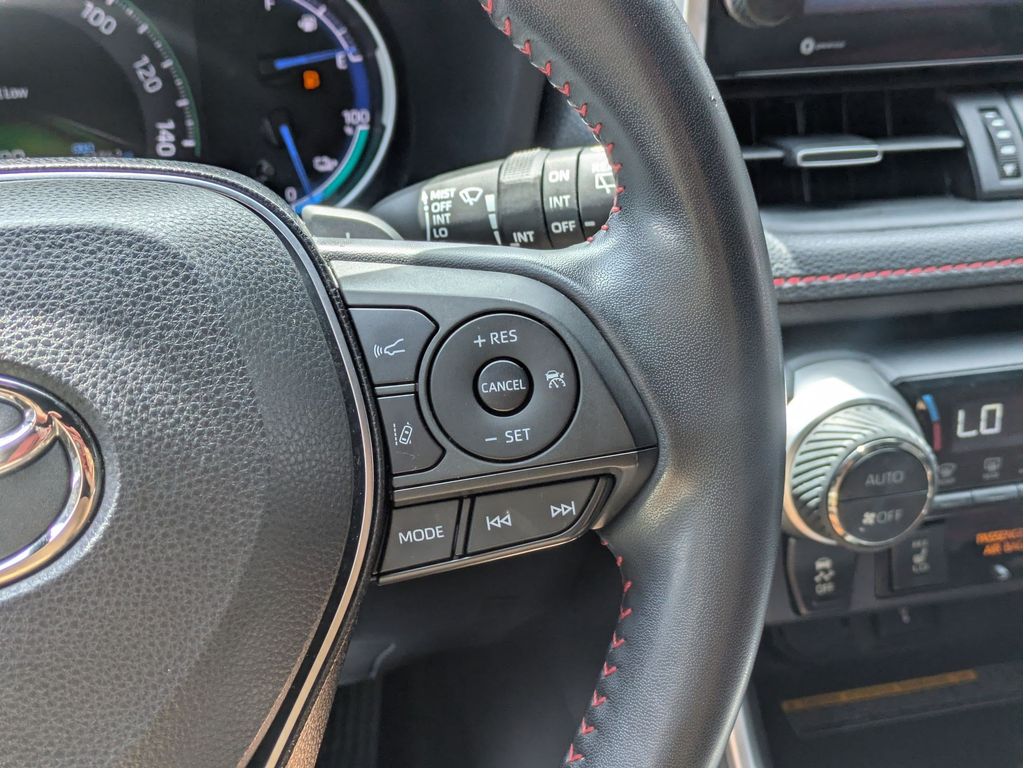 2021 Toyota RAV4 XSE - Photo 16