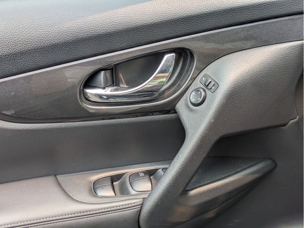 Used 2019 Nissan Rogue SUV