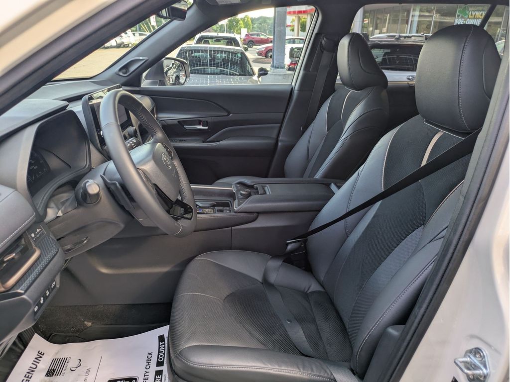 Used 2024 Toyota Grand Highlander Hybrid SUV