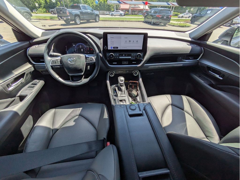 Used 2024 Toyota Grand Highlander SUV
