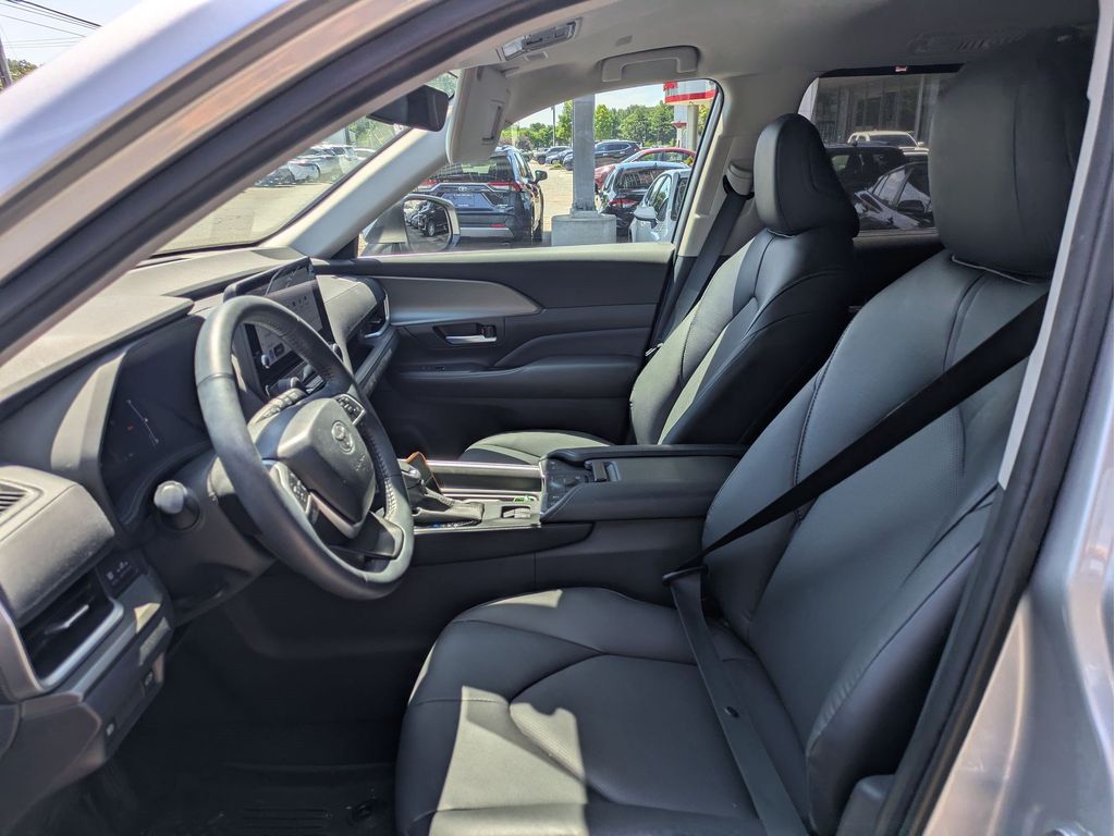 Used 2024 Toyota Grand Highlander SUV