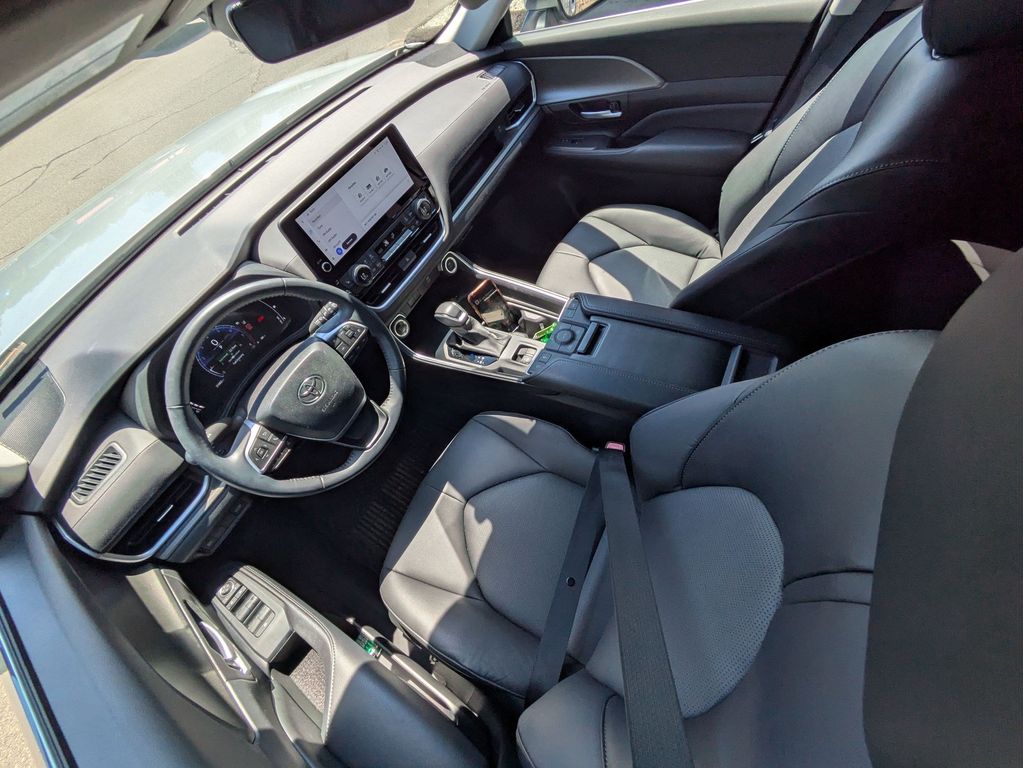 Used 2024 Toyota Grand Highlander SUV