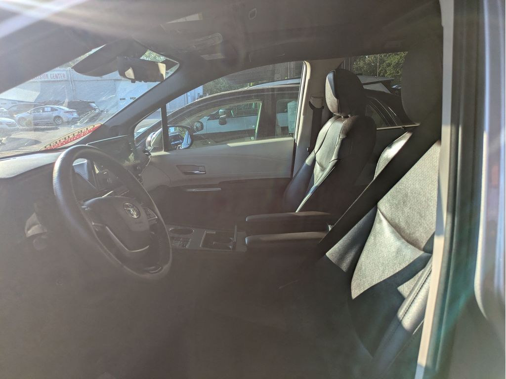 Used 2023 Toyota Sienna Van