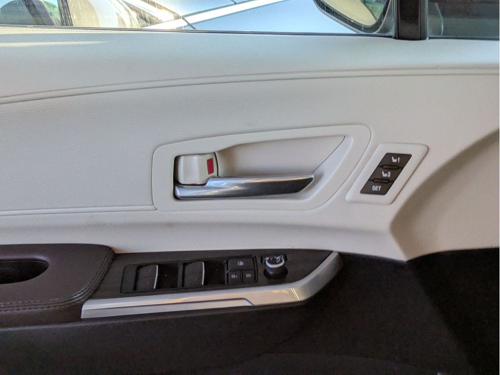 Used 2023 Toyota Sienna Van