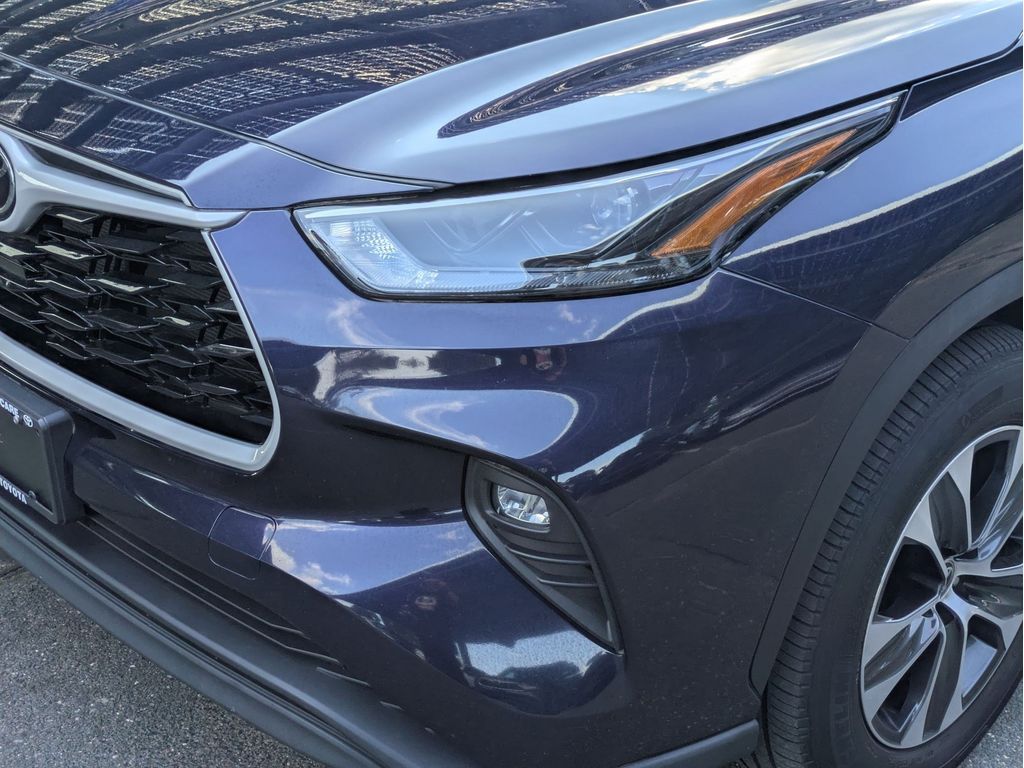 Used 2023 Toyota Highlander SUV