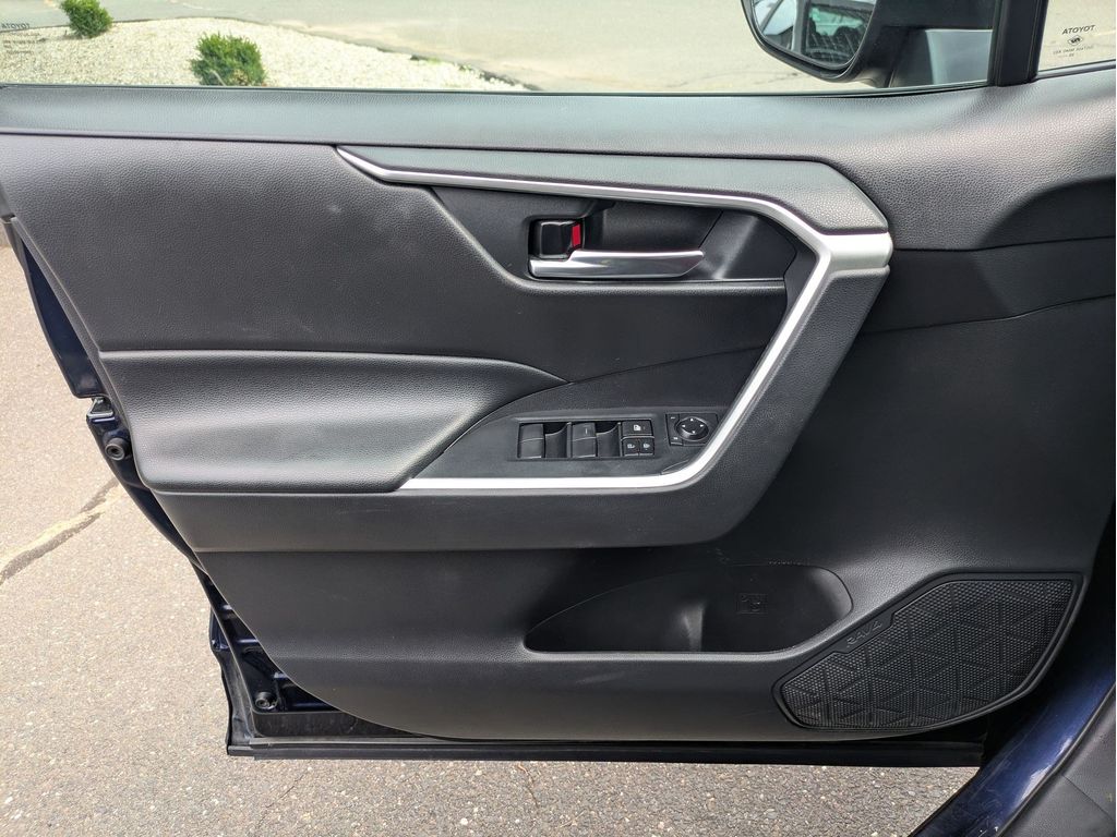 Used 2021 Toyota RAV4 SUV