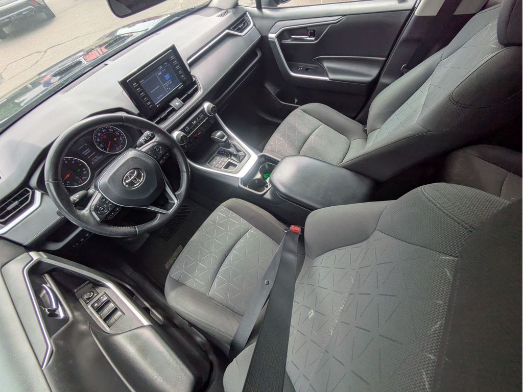 Used 2021 Toyota RAV4 SUV