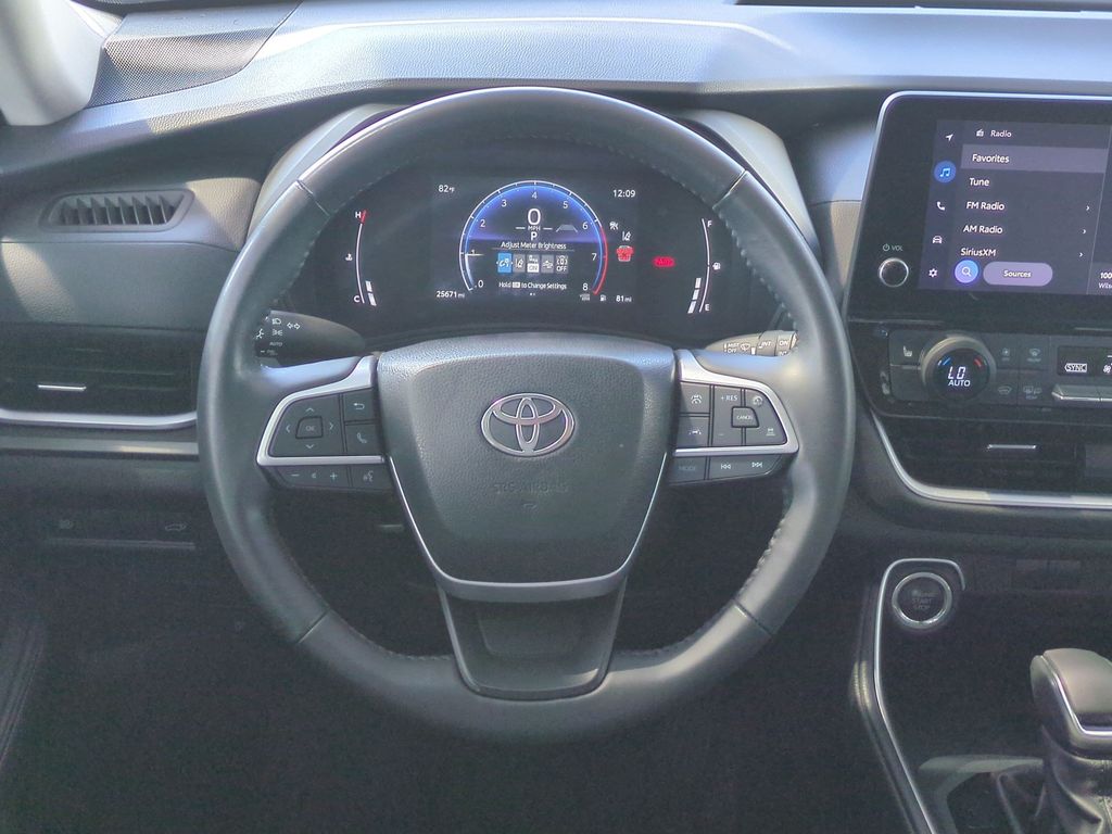 Used 2024 Toyota Grand Highlander SUV