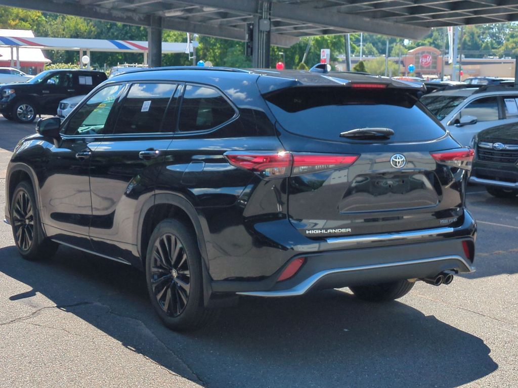 Used 2023 Toyota Highlander SUV